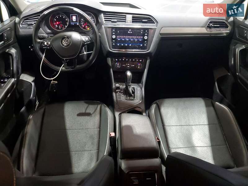 Позашляховик / Кросовер Volkswagen Tiguan 2018 в Ужгороді