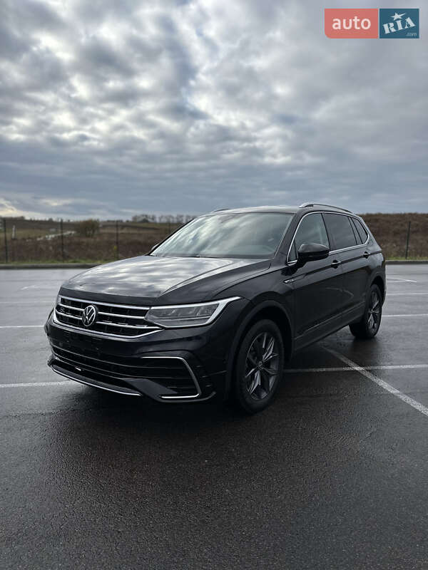 Позашляховик / Кросовер Volkswagen Tiguan 2022 в Рівному
