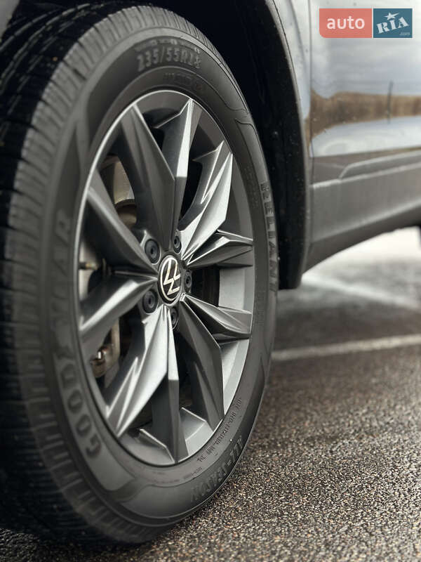 Позашляховик / Кросовер Volkswagen Tiguan 2022 в Рівному