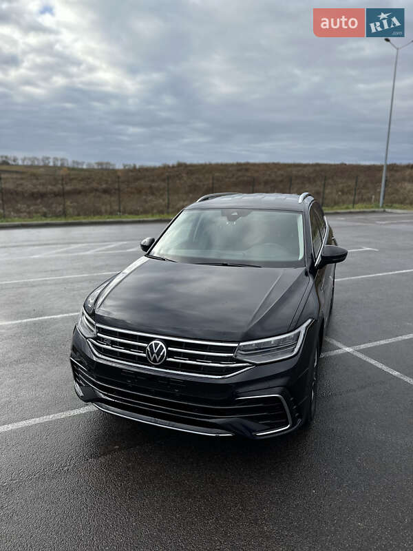 Позашляховик / Кросовер Volkswagen Tiguan 2022 в Рівному