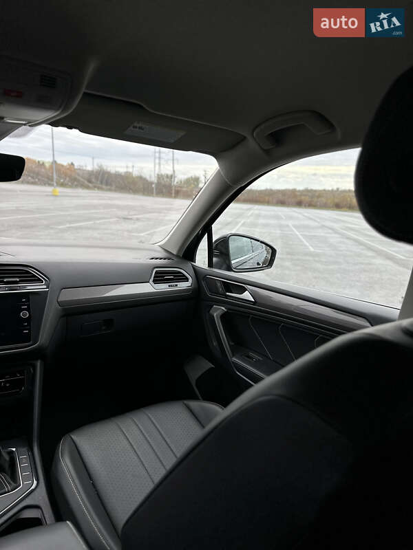 Позашляховик / Кросовер Volkswagen Tiguan 2022 в Рівному