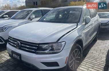 Внедорожник / Кроссовер Volkswagen Tiguan 2021 в Львове