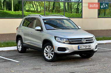 Внедорожник / Кроссовер Volkswagen Tiguan 2016 в Харькове