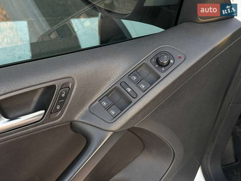 Внедорожник / Кроссовер Volkswagen Tiguan 2017 в Одессе фото 12 Внедорожник / Кроссовер Volkswagen Tiguan 2017 в Одессе