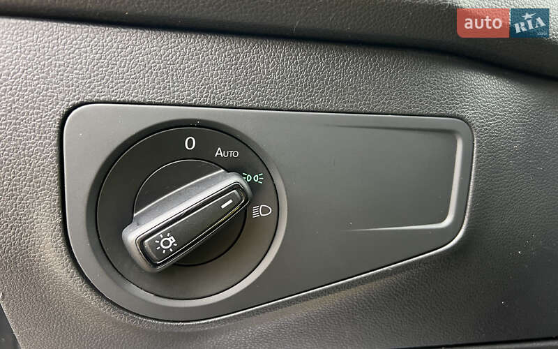 Внедорожник / Кроссовер Volkswagen Tiguan 2019 в Львове