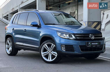 Внедорожник / Кроссовер Volkswagen Tiguan 2016 в Киеве