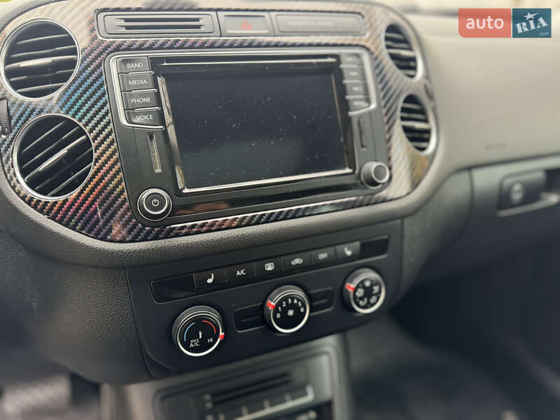 Позашляховик / Кросовер Volkswagen Tiguan 2015 в Дубні