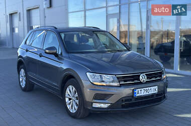 Внедорожник / Кроссовер Volkswagen Tiguan 2017 в Ивано-Франковске