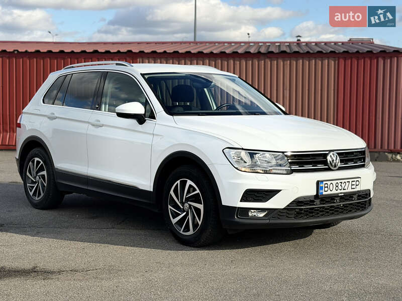 Внедорожник / Кроссовер Volkswagen Tiguan 2017 в Киеве фото 6 Внедорожник / Кроссовер Volkswagen Tiguan 2017 в Киеве