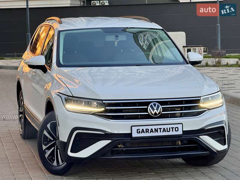 Позашляховик / Кросовер Volkswagen Tiguan 2022 в Одесі