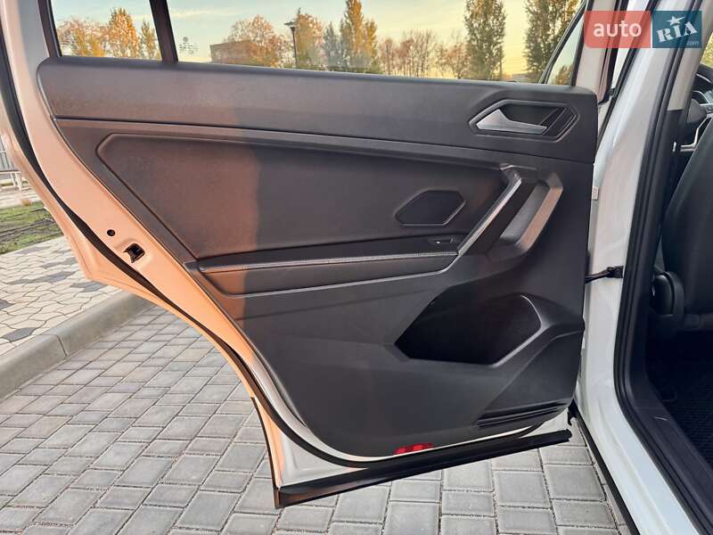 Позашляховик / Кросовер Volkswagen Tiguan 2022 в Одесі