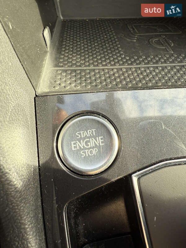 Внедорожник / Кроссовер Volkswagen Tiguan 2021 в Сваляве