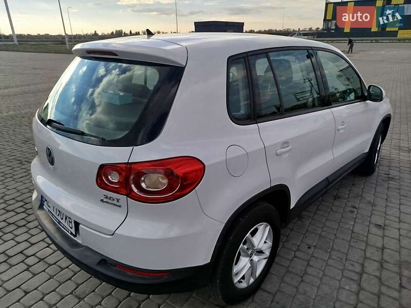 Позашляховик / Кросовер Volkswagen Tiguan 2011 в Дніпрі