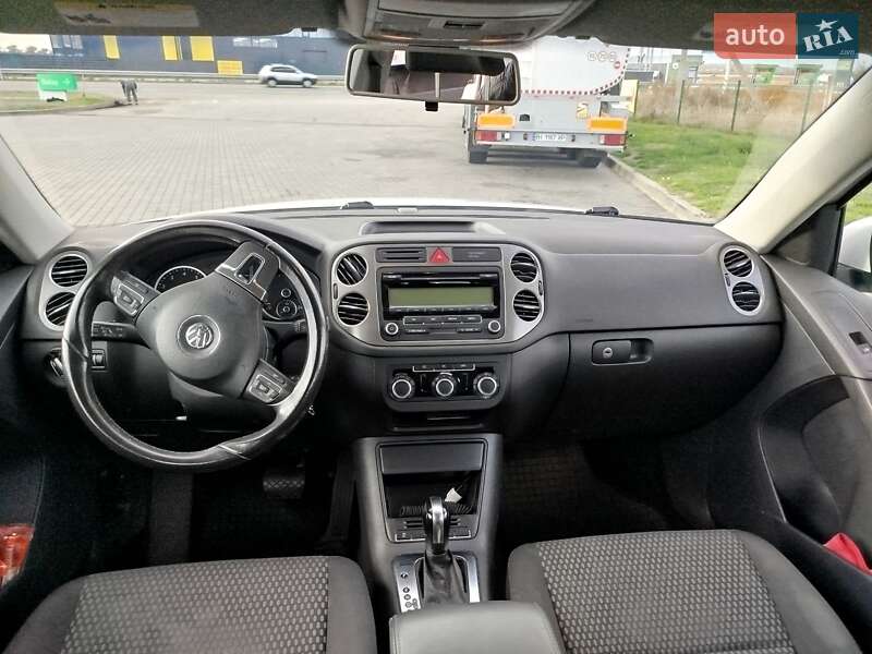 Позашляховик / Кросовер Volkswagen Tiguan 2011 в Дніпрі