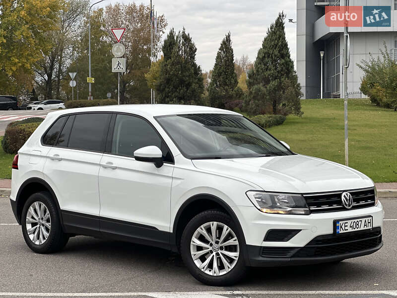 Позашляховик / Кросовер Volkswagen Tiguan 2017 в Києві