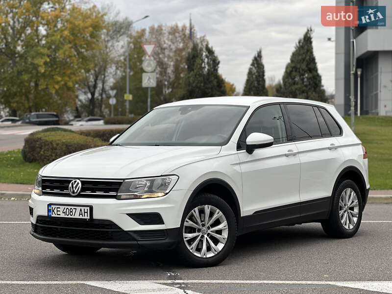 Позашляховик / Кросовер Volkswagen Tiguan 2017 в Києві