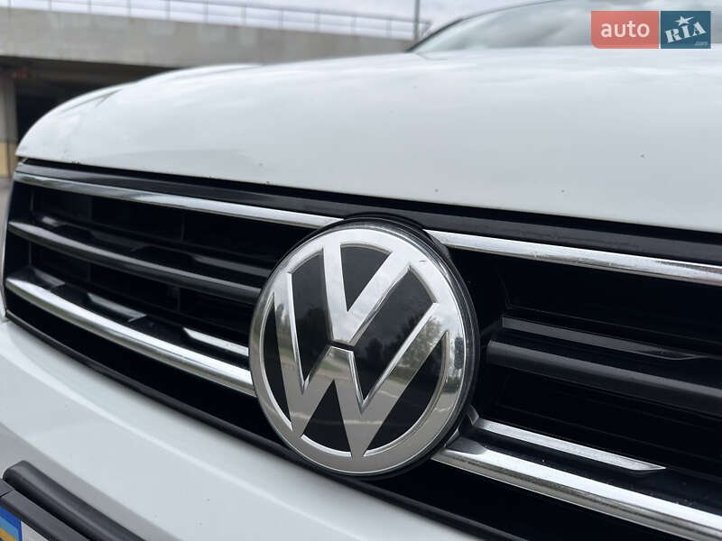 Позашляховик / Кросовер Volkswagen Tiguan 2017 в Києві