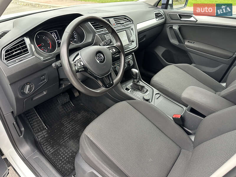 Позашляховик / Кросовер Volkswagen Tiguan 2017 в Києві