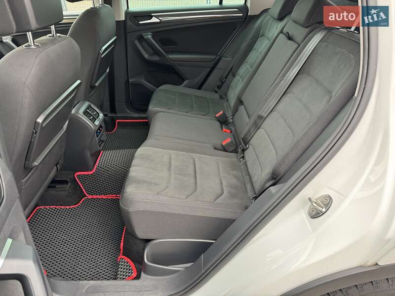 Внедорожник / Кроссовер Volkswagen Tiguan 2019 в Киеве