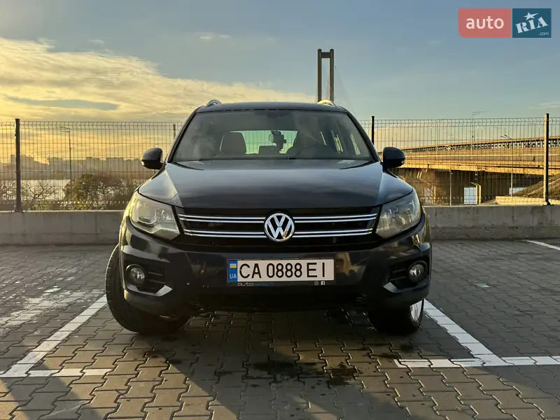 Volkswagen Tiguan 2012 VIN WVGAV7AX8DW552158 фото оголошення 3 з 58