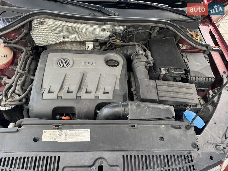Внедорожник / Кроссовер Volkswagen Tiguan 2011 в Киеве