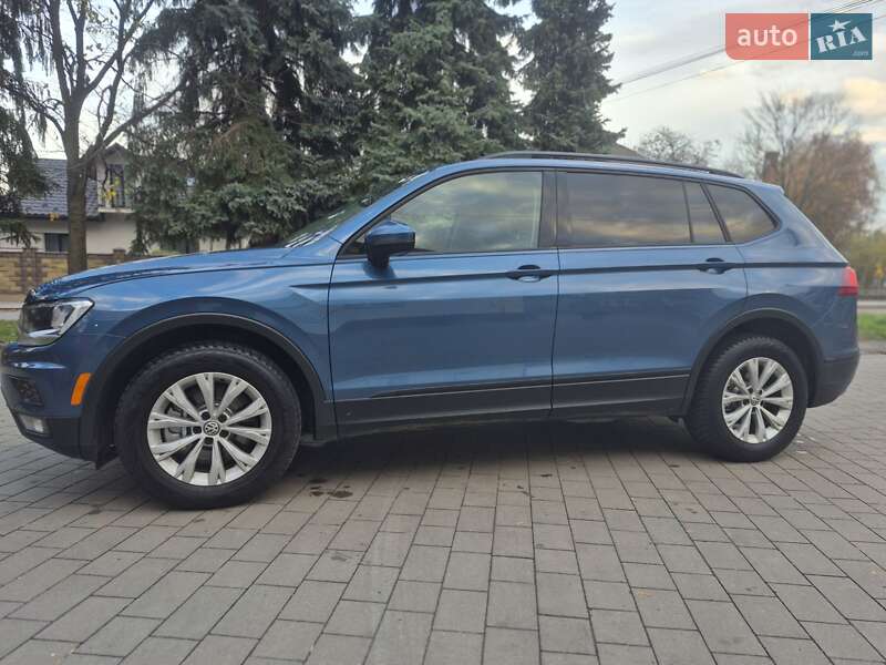 Внедорожник / Кроссовер Volkswagen Tiguan 2018 в Дубно