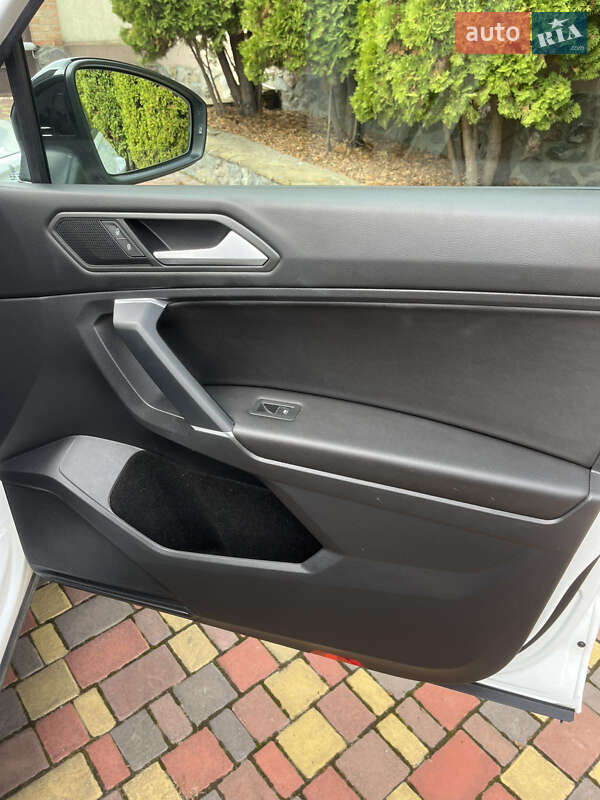 Внедорожник / Кроссовер Volkswagen Tiguan 2020 в Кропивницком фото 14 Внедорожник / Кроссовер Volkswagen Tiguan 2020 в Кропивницком