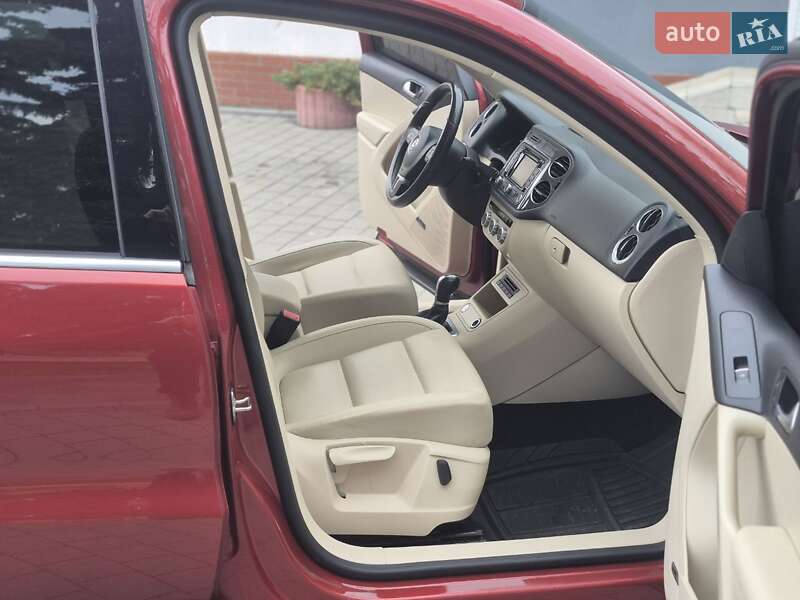 Внедорожник / Кроссовер Volkswagen Tiguan 2014 в Дубно фото 14 Внедорожник / Кроссовер Volkswagen Tiguan 2014 в Дубно