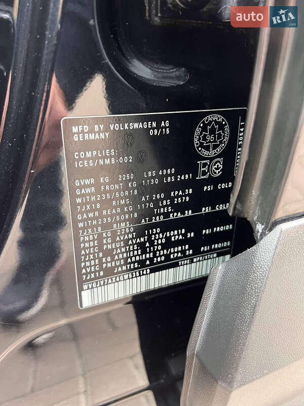 Внедорожник / Кроссовер Volkswagen Tiguan 2015 в Ровно