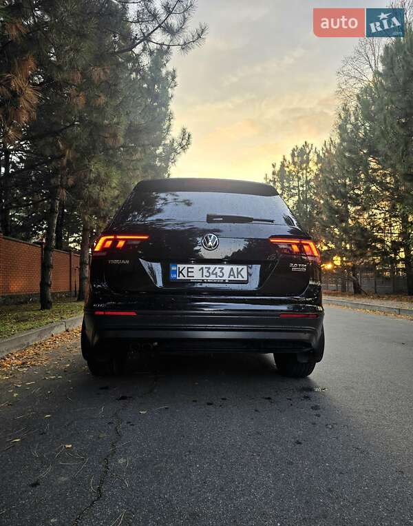 Внедорожник / Кроссовер Volkswagen Tiguan 2017 в Днепре фото 12 Внедорожник / Кроссовер Volkswagen Tiguan 2017 в Днепре