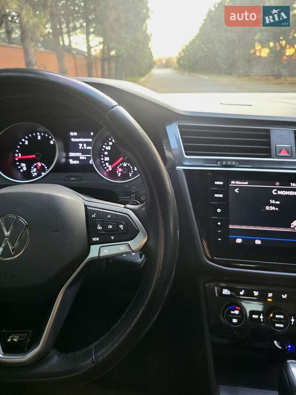 Внедорожник / Кроссовер Volkswagen Tiguan 2017 в Днепре фото 33 Внедорожник / Кроссовер Volkswagen Tiguan 2017 в Днепре