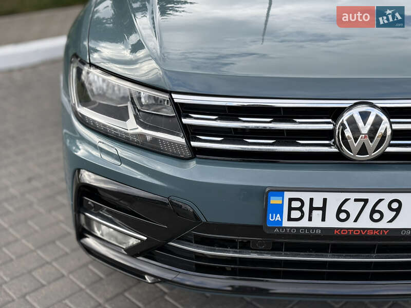 Внедорожник / Кроссовер Volkswagen Tiguan 2020 в Одессе
