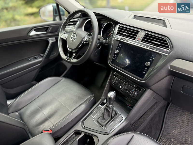 Внедорожник / Кроссовер Volkswagen Tiguan 2020 в Одессе