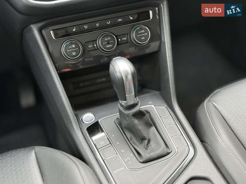 Внедорожник / Кроссовер Volkswagen Tiguan 2020 в Одессе