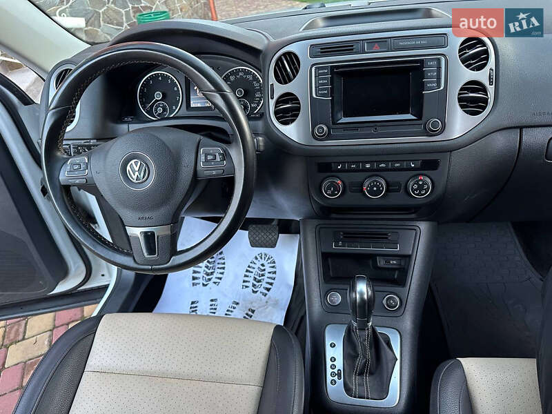 Внедорожник / Кроссовер Volkswagen Tiguan 2016 в Киеве