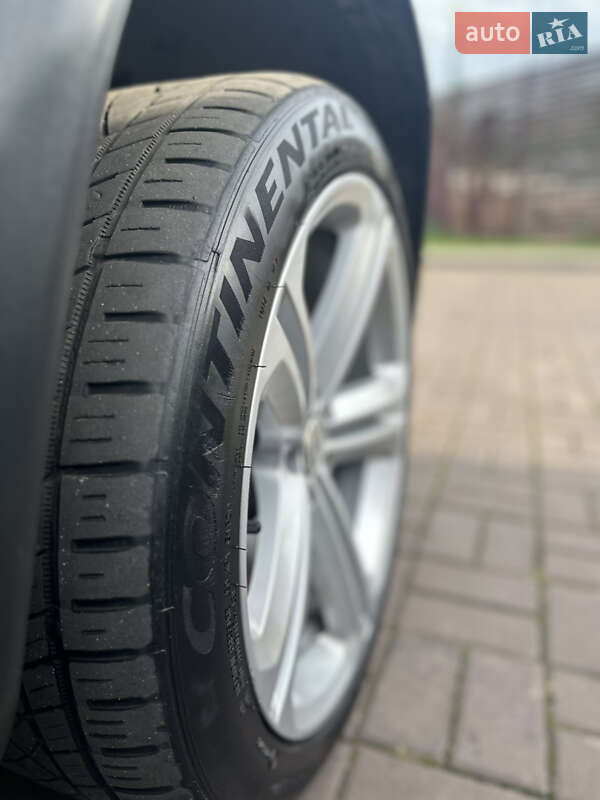 Позашляховик / Кросовер Volkswagen Tiguan 2016 в Луцьку