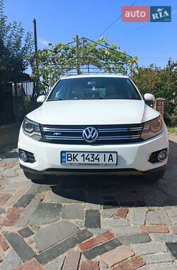 Внедорожник / Кроссовер Volkswagen Tiguan 2013 в Костополе