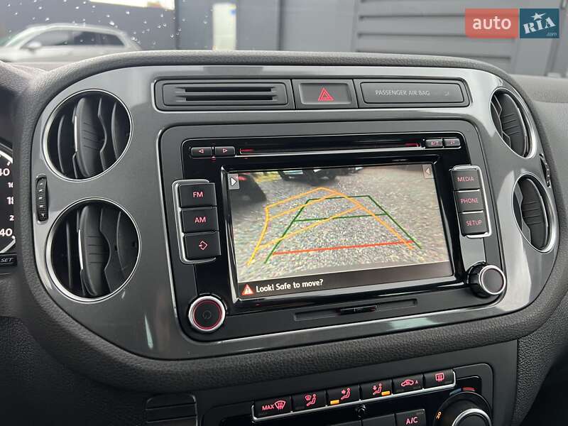 Позашляховик / Кросовер Volkswagen Tiguan 2015 в Львові