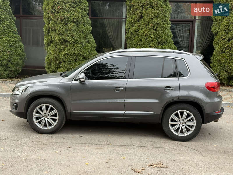 Внедорожник / Кроссовер Volkswagen Tiguan 2016 в Краснограде фото 21 Внедорожник / Кроссовер Volkswagen Tiguan 2016 в Краснограде