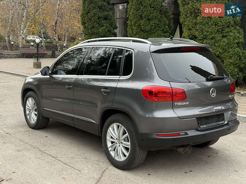 Внедорожник / Кроссовер Volkswagen Tiguan 2016 в Краснограде фото 23 Внедорожник / Кроссовер Volkswagen Tiguan 2016 в Краснограде