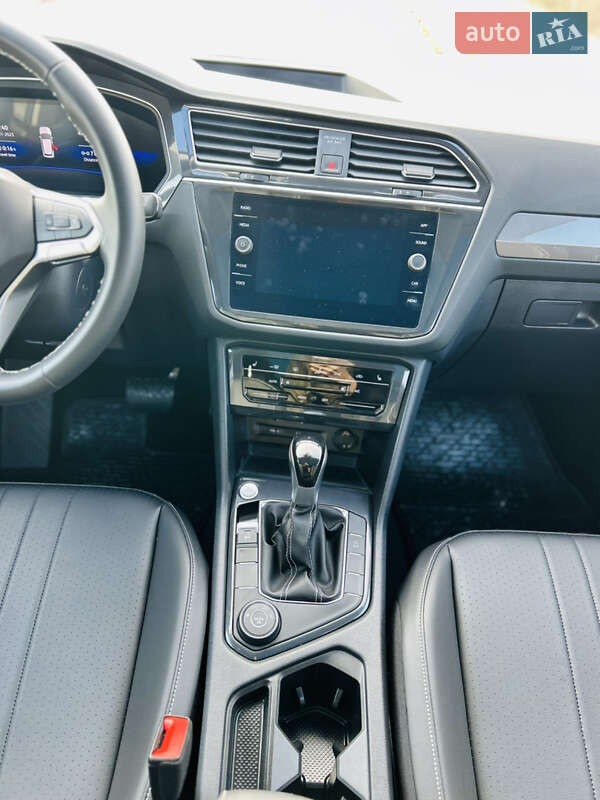 Внедорожник / Кроссовер Volkswagen Tiguan 2024 в Киеве