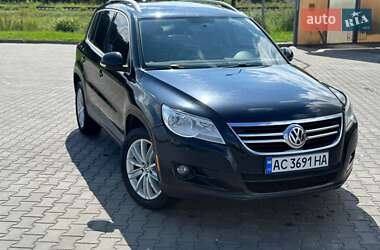 Внедорожник / Кроссовер Volkswagen Tiguan 2011 в Луцке