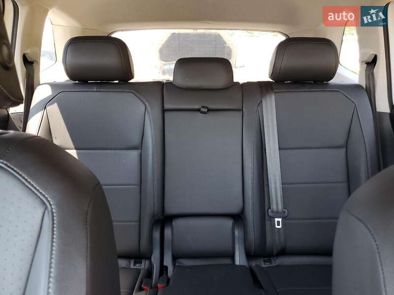 Внедорожник / Кроссовер Volkswagen Tiguan 2018 в Днепре фото 10 Внедорожник / Кроссовер Volkswagen Tiguan 2018 в Днепре