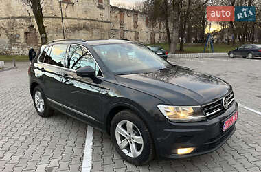 Позашляховик / Кросовер Volkswagen Tiguan 2020 в Рівному