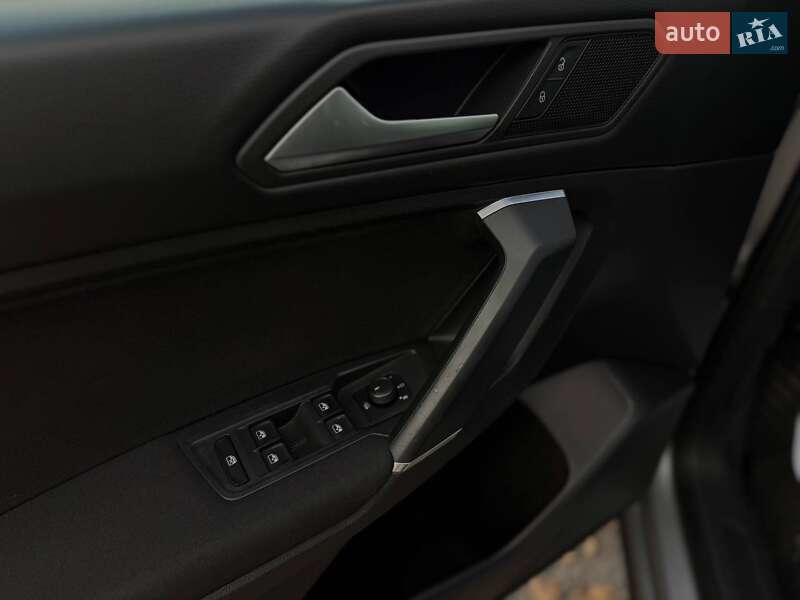 Внедорожник / Кроссовер Volkswagen Tiguan 2020 в Львове фото 10 Внедорожник / Кроссовер Volkswagen Tiguan 2020 в Львове