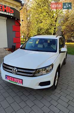 Внедорожник / Кроссовер Volkswagen Tiguan 2016 в Ровно