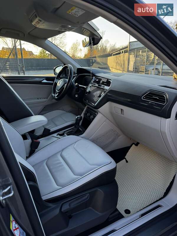 Внедорожник / Кроссовер Volkswagen Tiguan 2019 в Львове