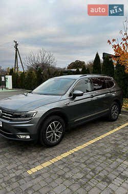 Внедорожник / Кроссовер Volkswagen Tiguan 2020 в Узине