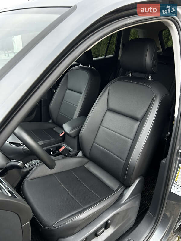 Внедорожник / Кроссовер Volkswagen Tiguan 2020 в Узине фото 11 Внедорожник / Кроссовер Volkswagen Tiguan 2020 в Узине