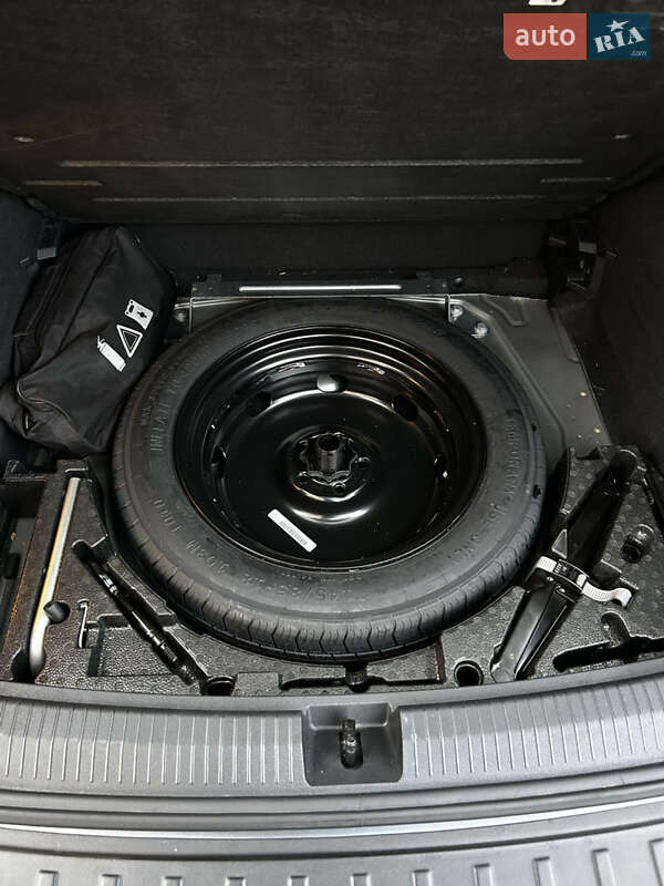 Внедорожник / Кроссовер Volkswagen Tiguan 2020 в Узине фото 19 Внедорожник / Кроссовер Volkswagen Tiguan 2020 в Узине